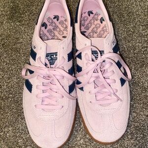 Pink Adidas Spezial